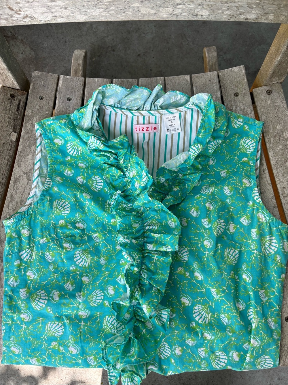Tizzie Ruffle button down top - Picture 4 of 6